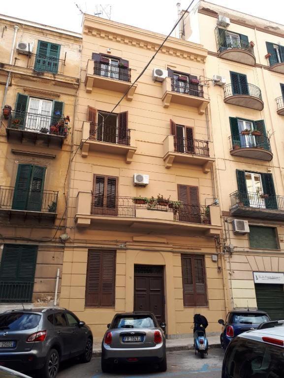 Politeama Apartment Palermo Esterno foto